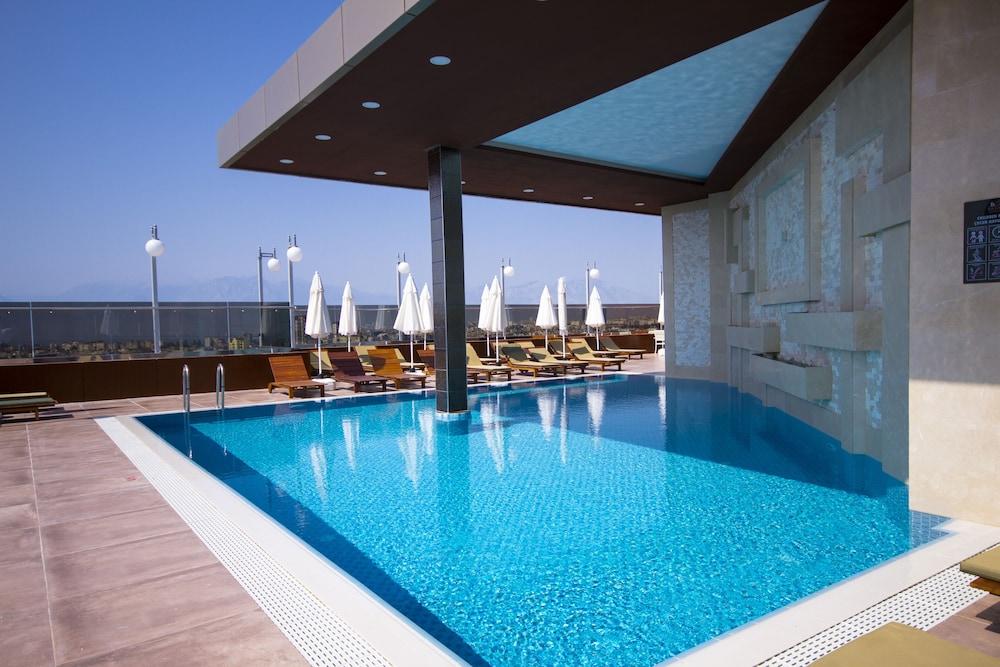 Sky Business Hotel Анталия Екстериор снимка