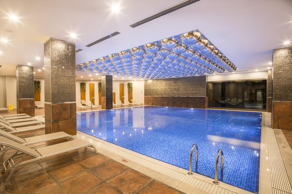 Sky Business Hotel Анталия Екстериор снимка