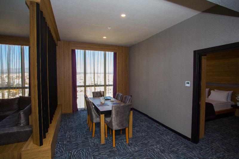 Sky Business Hotel Анталия Екстериор снимка