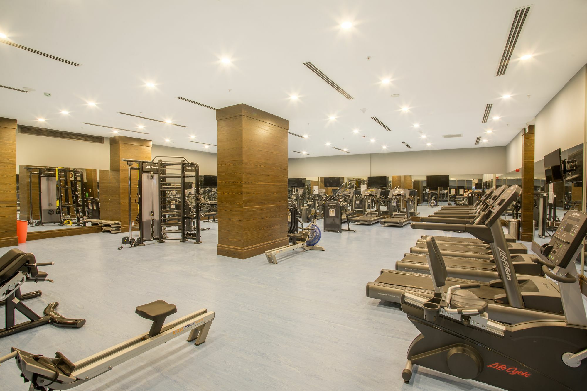 Sky Business Hotel Анталия Екстериор снимка