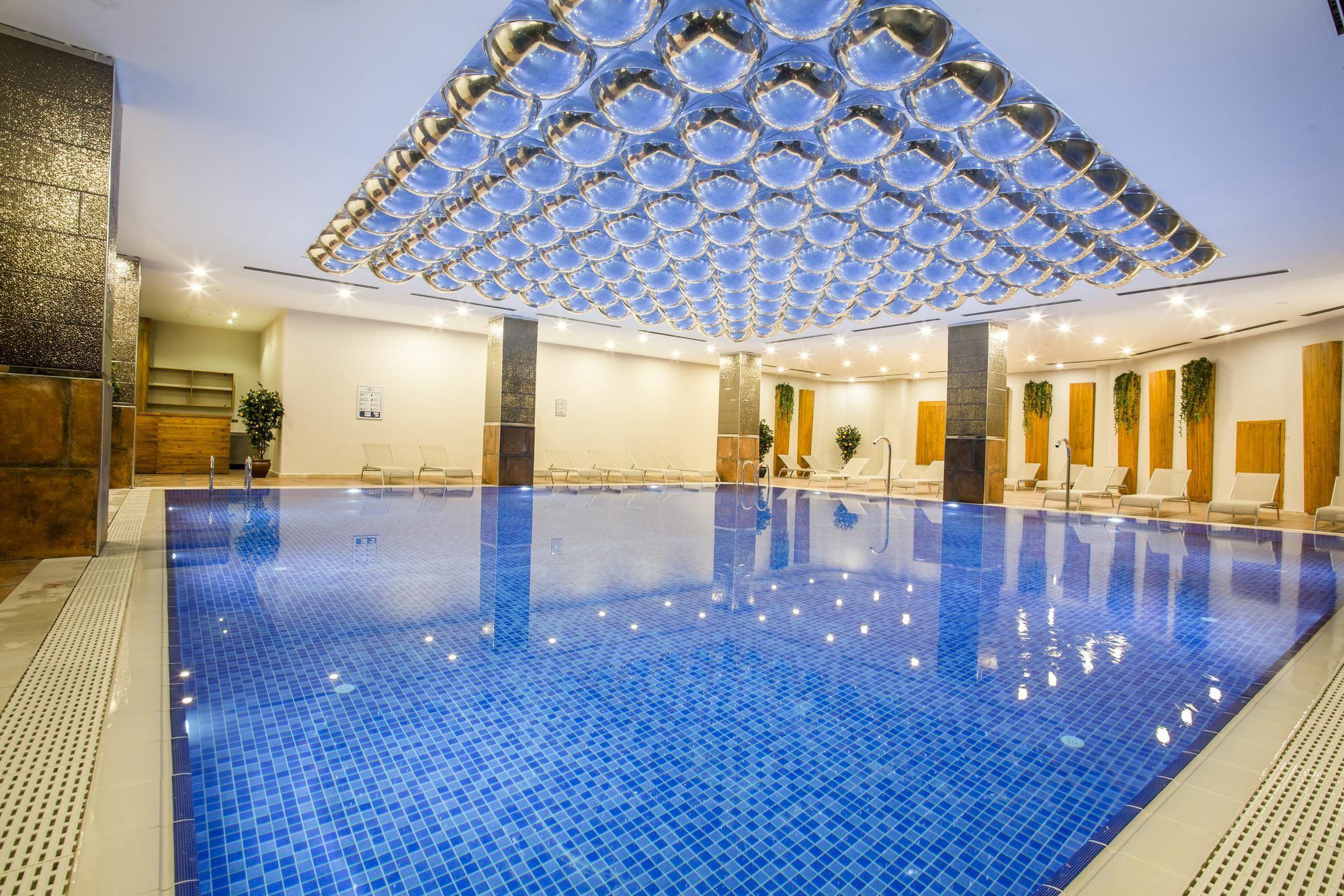 Sky Business Hotel Анталия Екстериор снимка